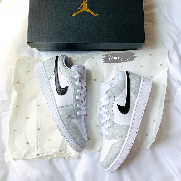 Custom Air Jordan 1 Lows - Picture 1 of 1